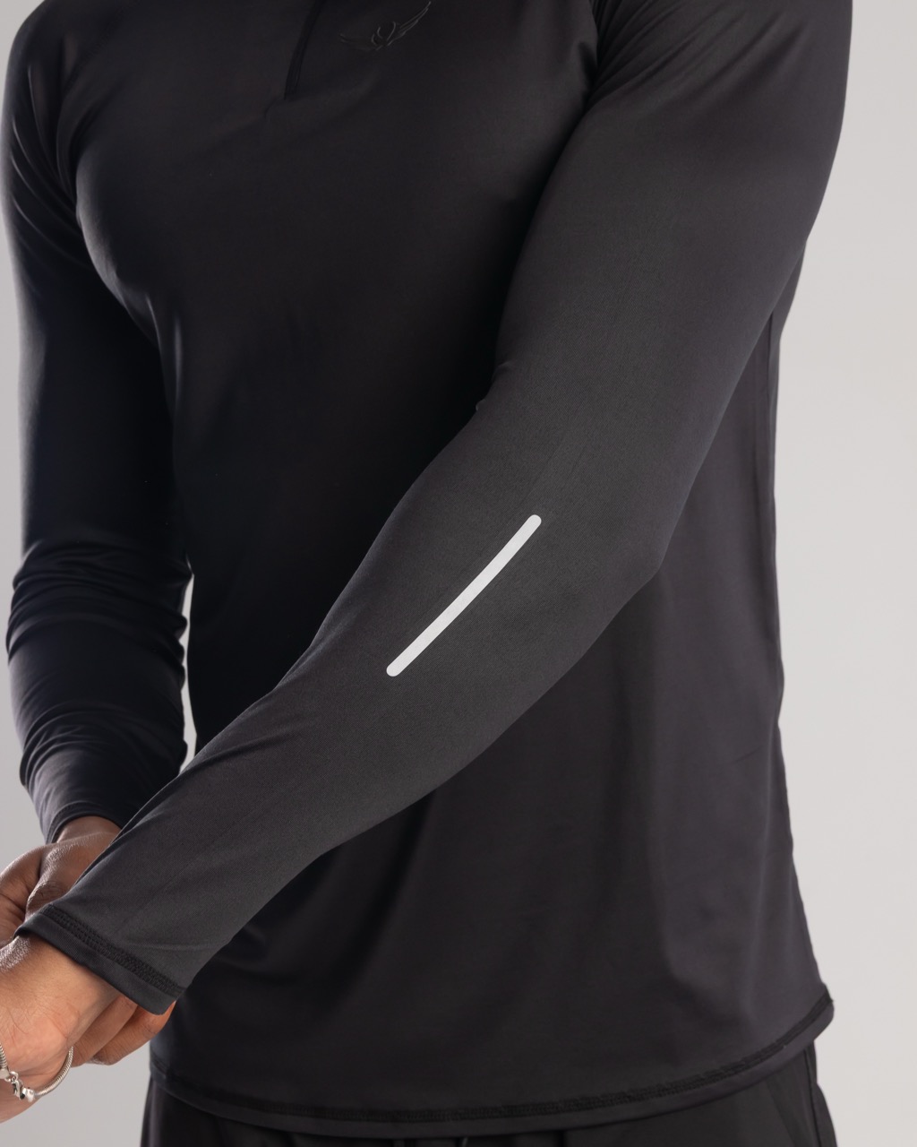 BLACK HIGH NECK LONG SLEEVE