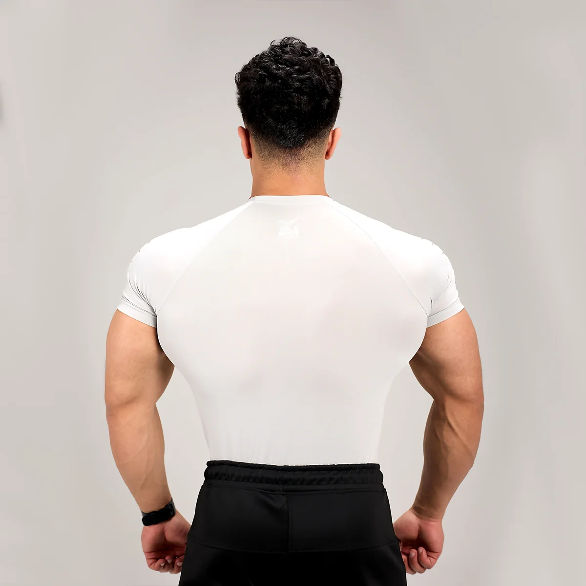 GRAY COMPRESSION ROUND T-SHIRT