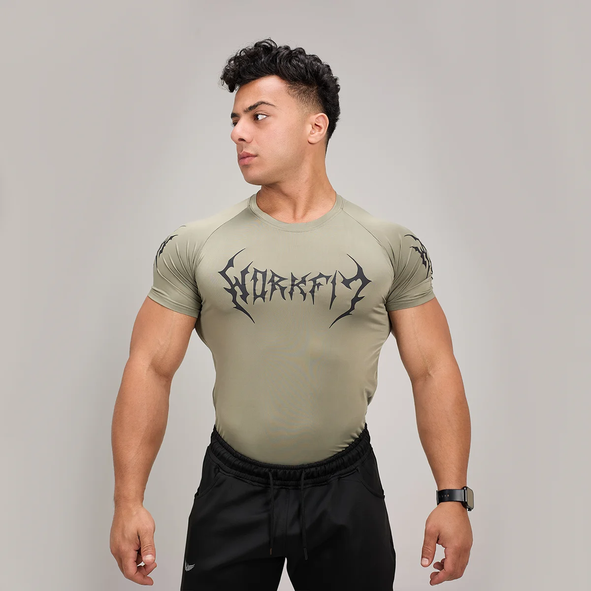 D-GREEN COMPRESSION ROUND T-SHIRT