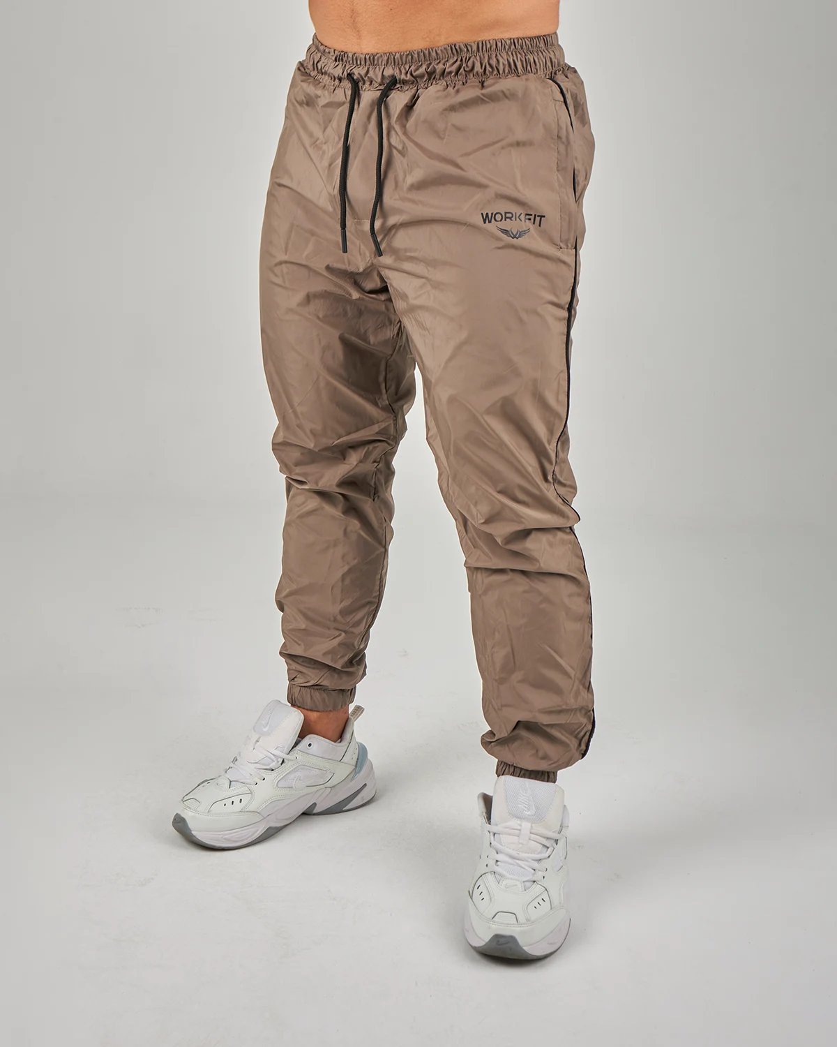 BROWN WINDPROOF PANT
