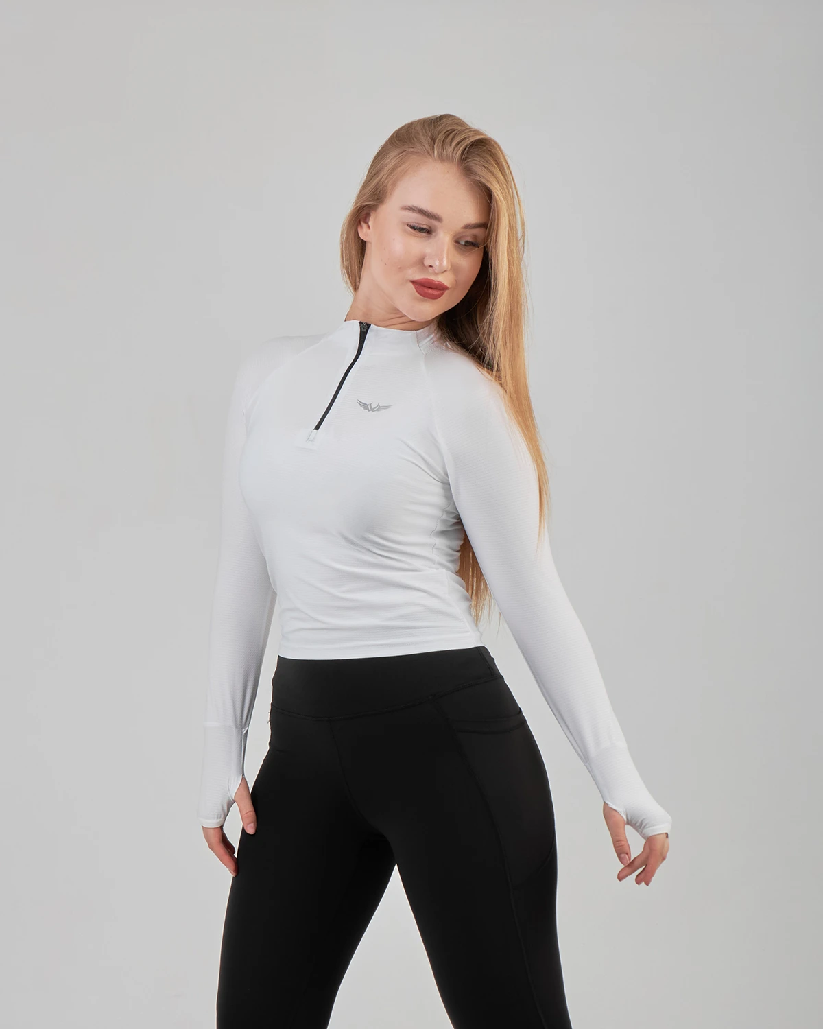 WHITE HIGH NECK LONG SLEEVE