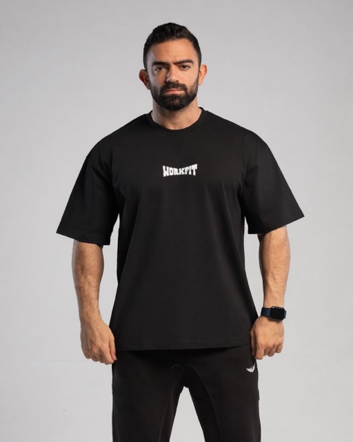 muscle fit T black