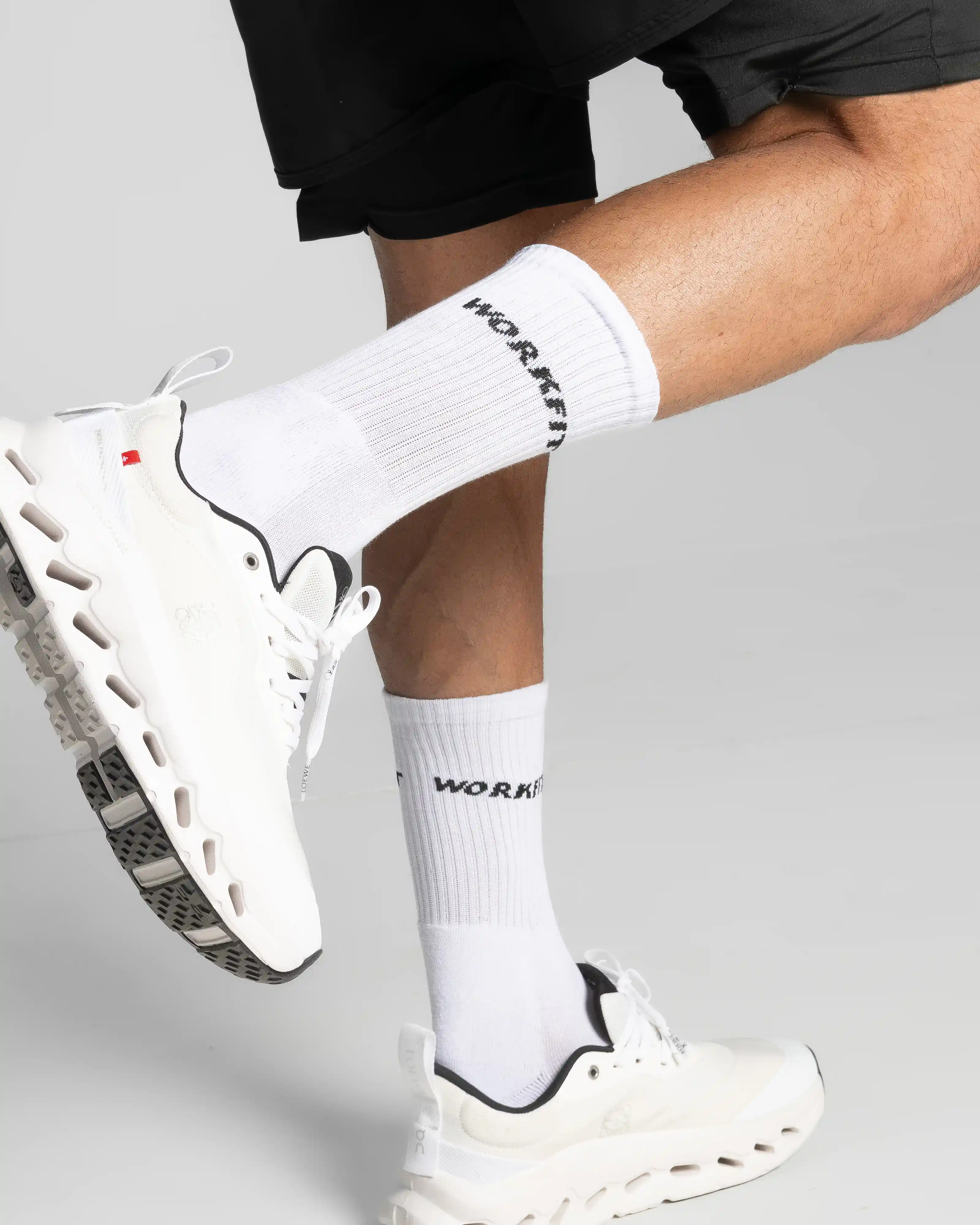HIGH SOCK white