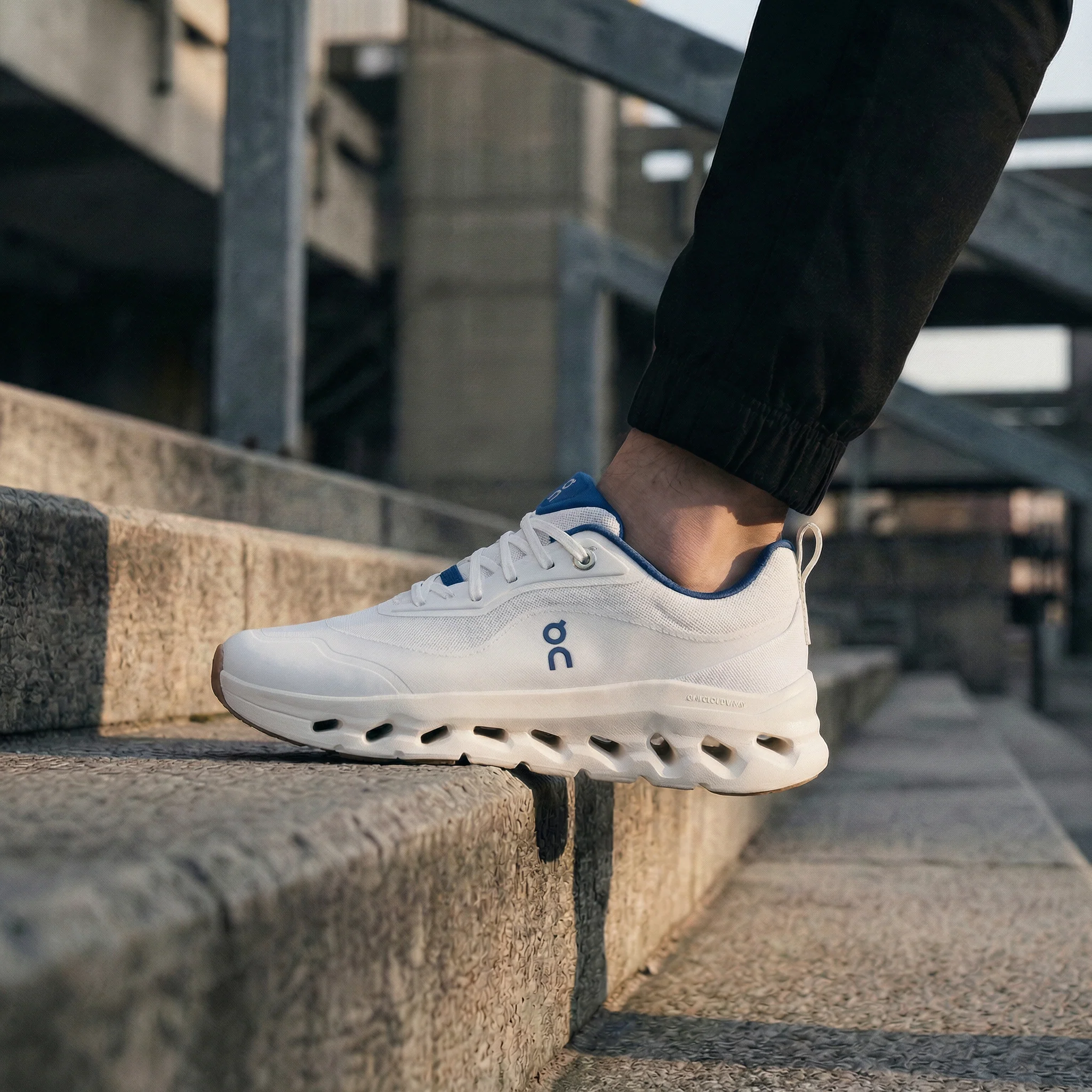On cloud tec phase-White blue 