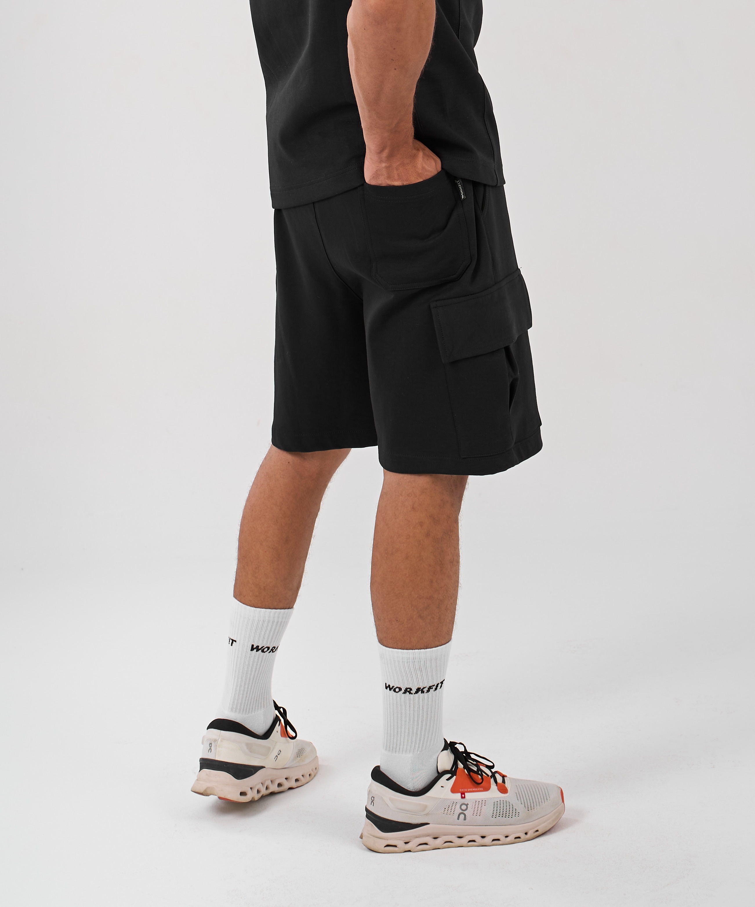 black cargo jooger sh 