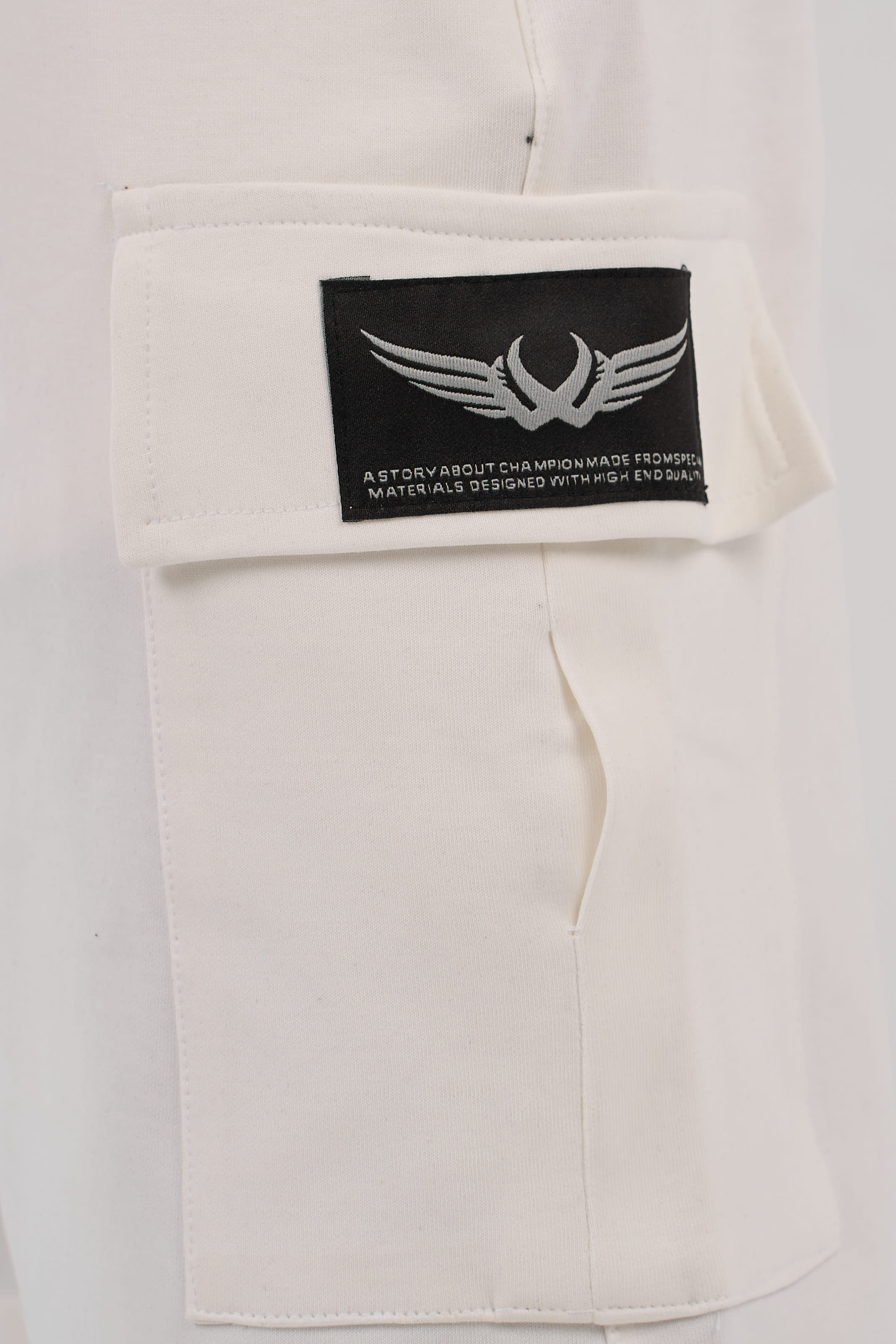 white cargo joogr sh 