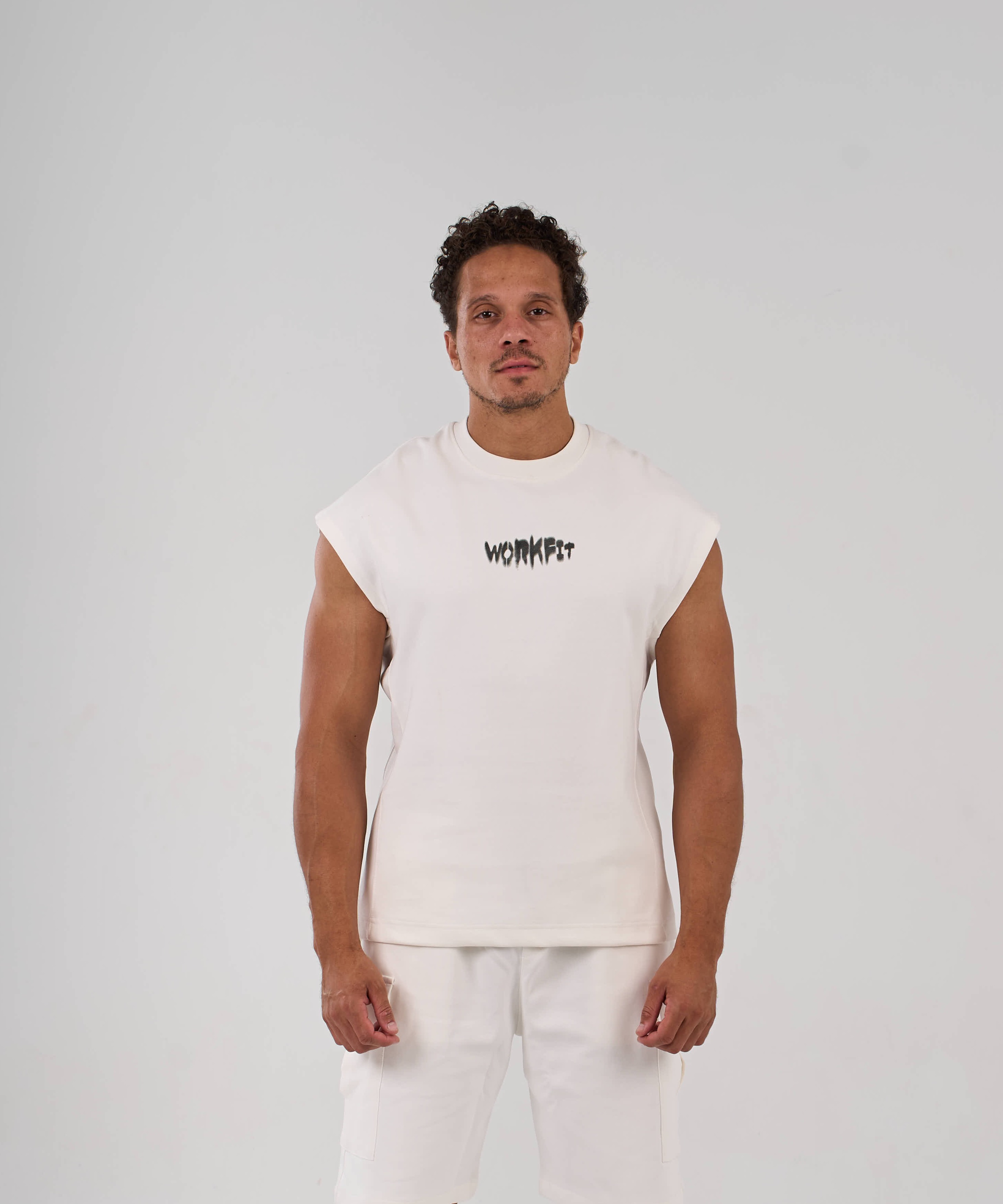 Muscle Fit Sleeveless t -white