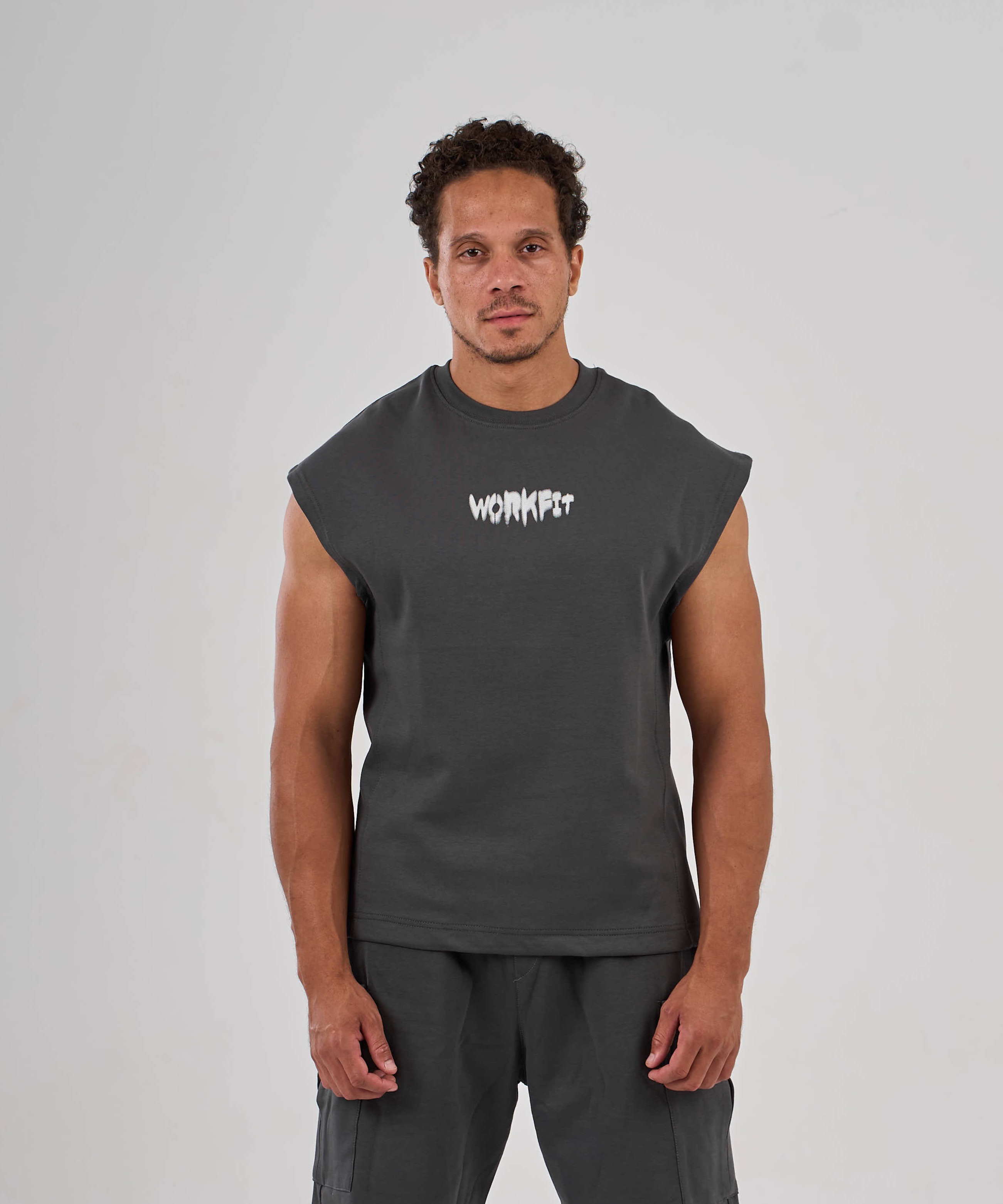 Muscle Fit Sleeveless t- gray